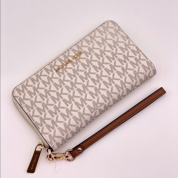 Michael Kors Jet Set Travel Wallet Phone Case - Picture 4 of 10